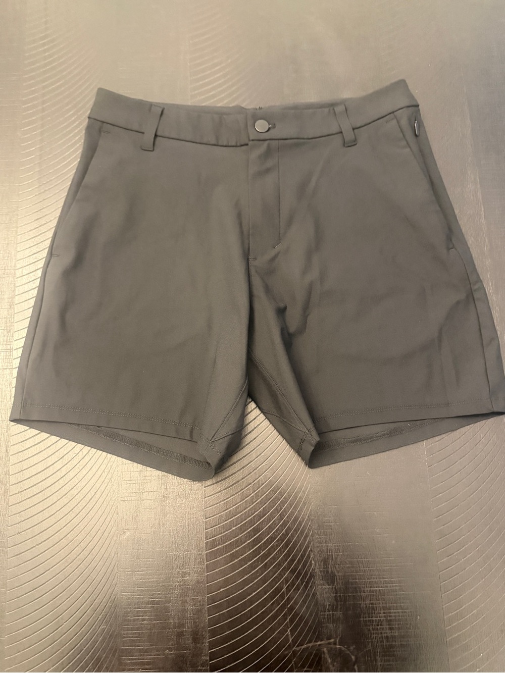 Lululemon Flat Front Snap Closure Side Zip Pocket Men Shorts Size 31 Black